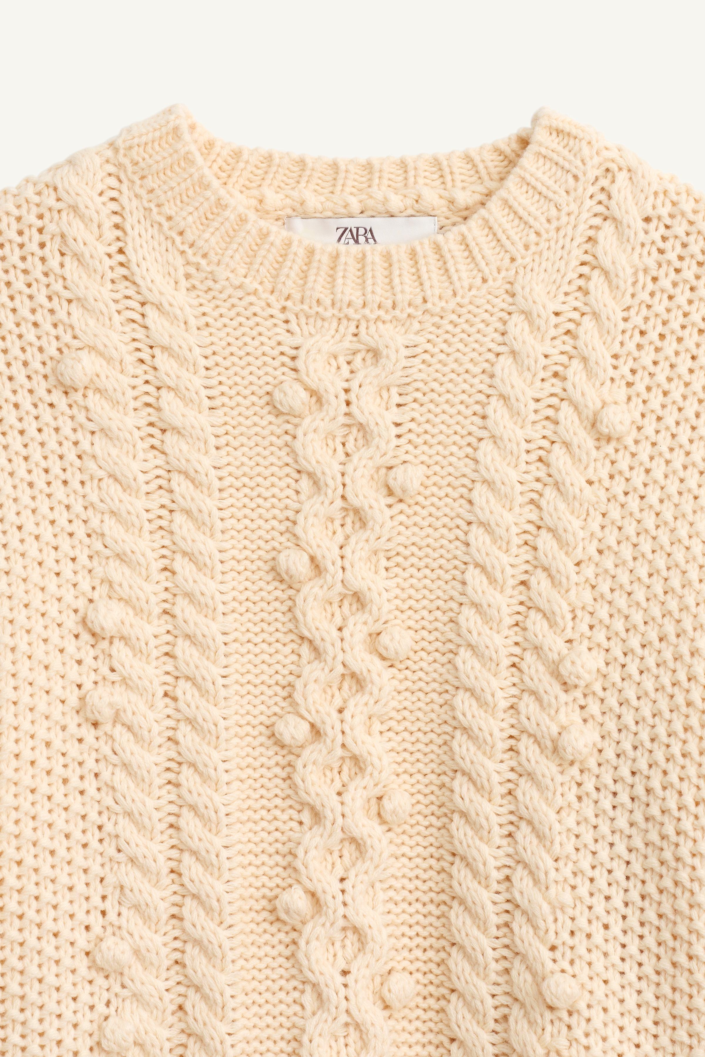 ROBE EN MAILLE BRODERIES ÉDITION LIMITÉE